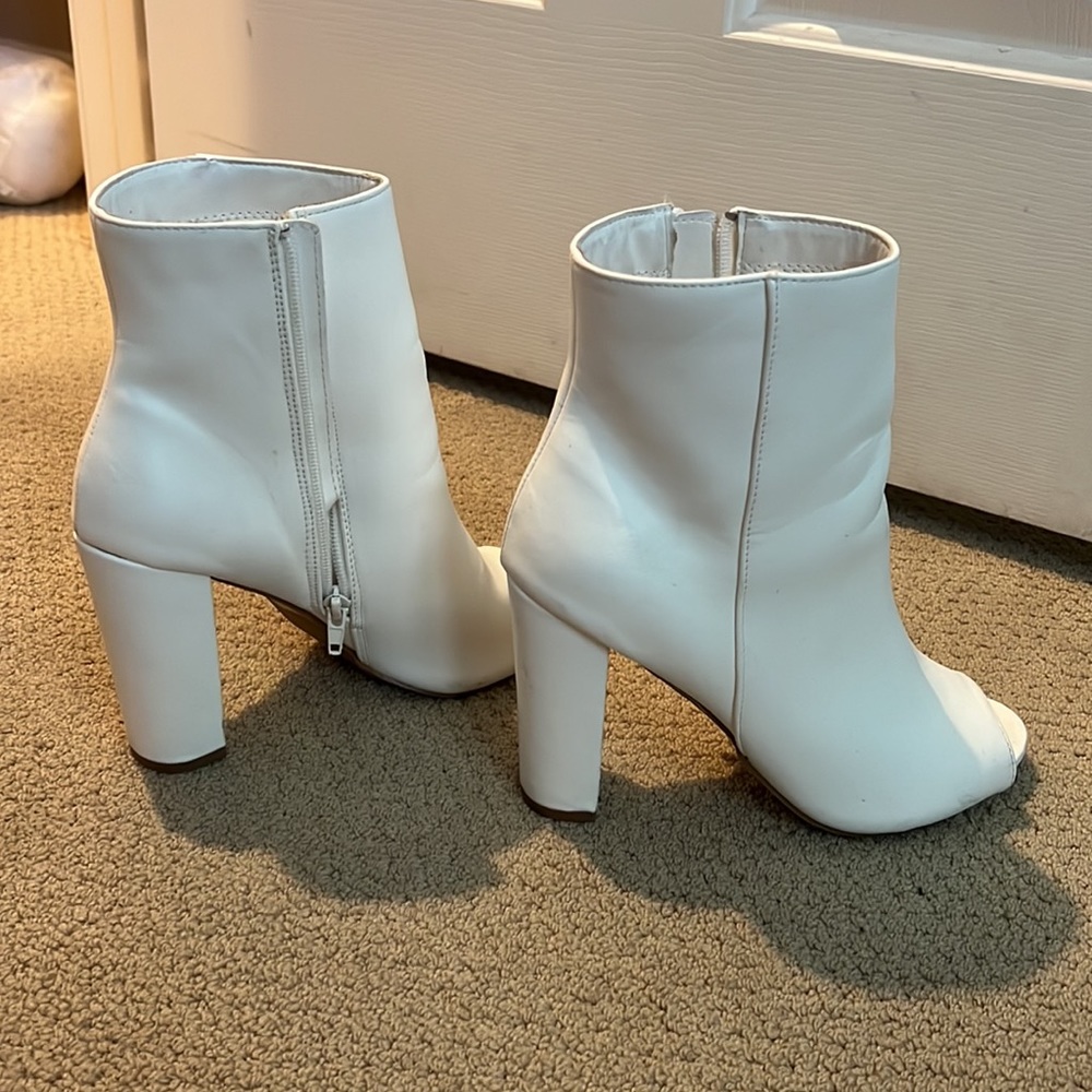 Windsor Heels